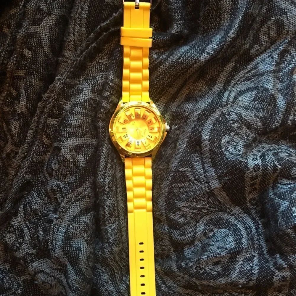 Yellow Rubber Watch!! - Picture 13 of 13